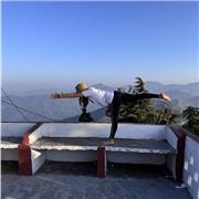 Profesora de Hatha Yoga - Yoga Integral (RTY-200)